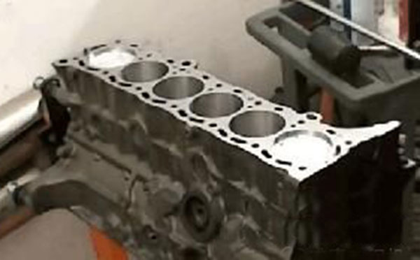 挖掘机发动机“油温高、水温高”应该如何应对