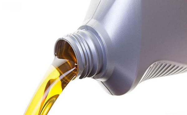 需要记住挖掘机换油的几点学问