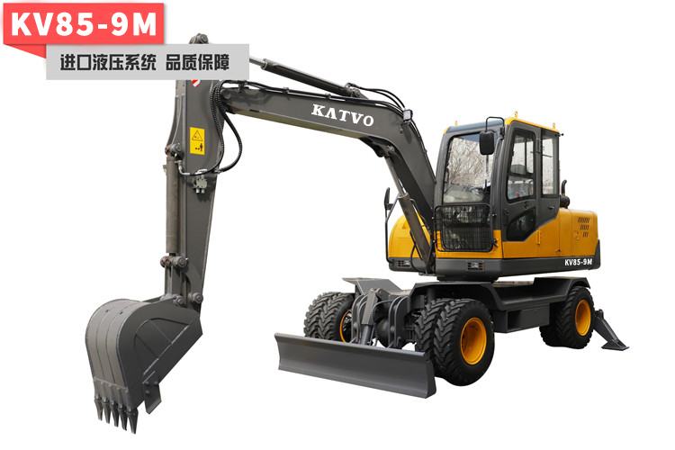 微小型挖掘机在挖掘泥沙时需要注意哪些事项