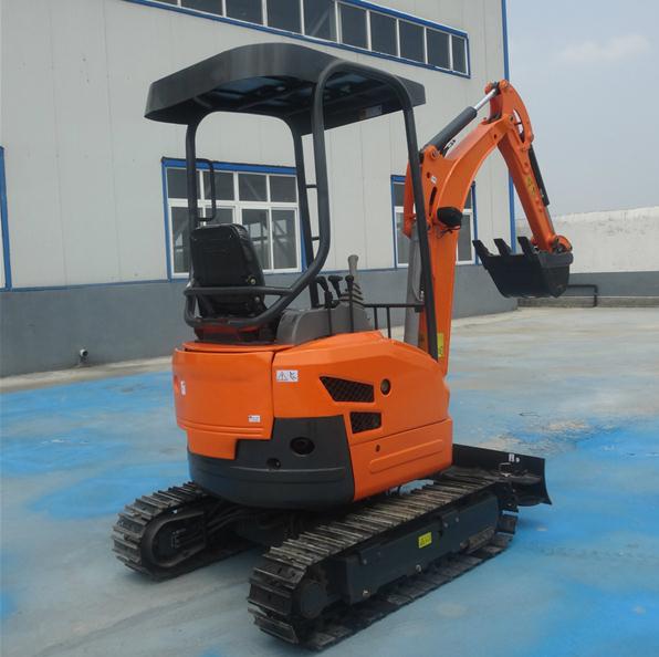 1.8吨高配无尾国产小型挖掘机